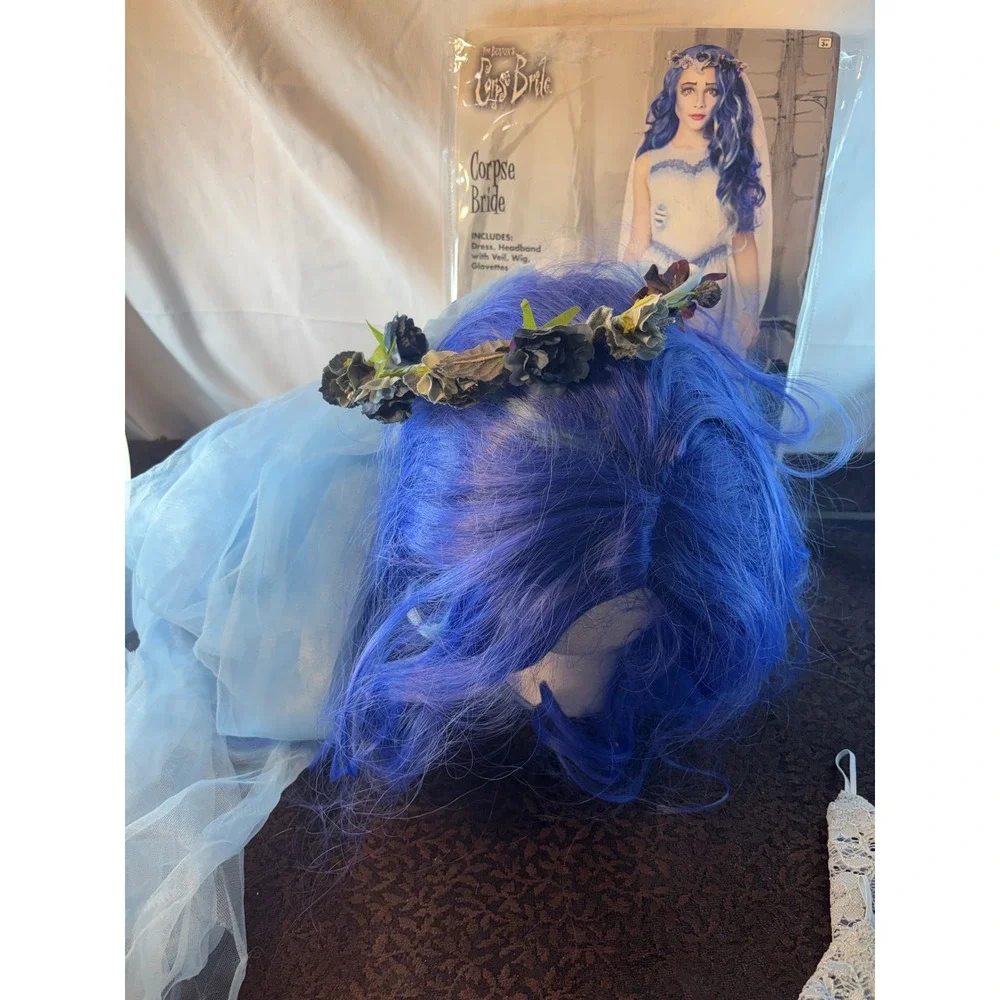 Spirit Halloween Corpse Bride Costume Child Small 4-6 Dress Wig Veil Bouquet - Picture 5 of 9